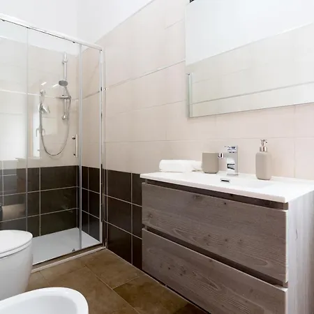 Apartment La Casetta Di Luisa - Affitti Brevi Italia *